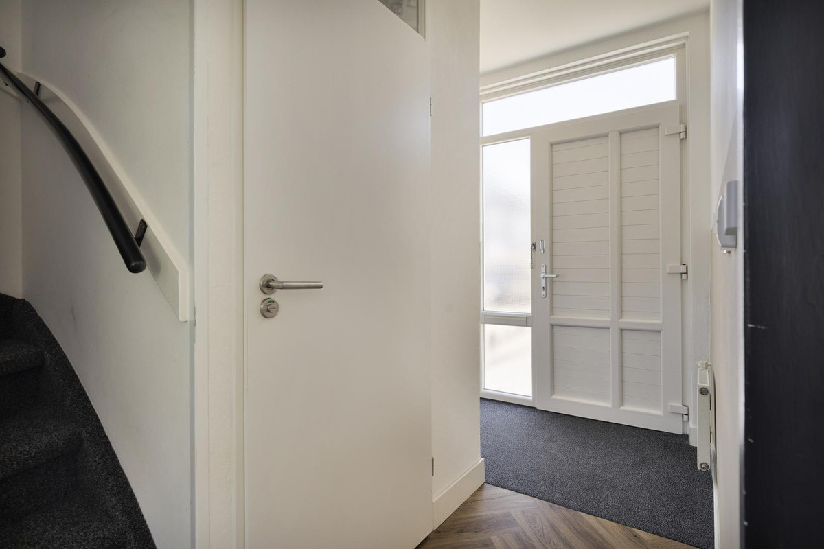 Hoekwoning te koop: Heidehof 98, Made