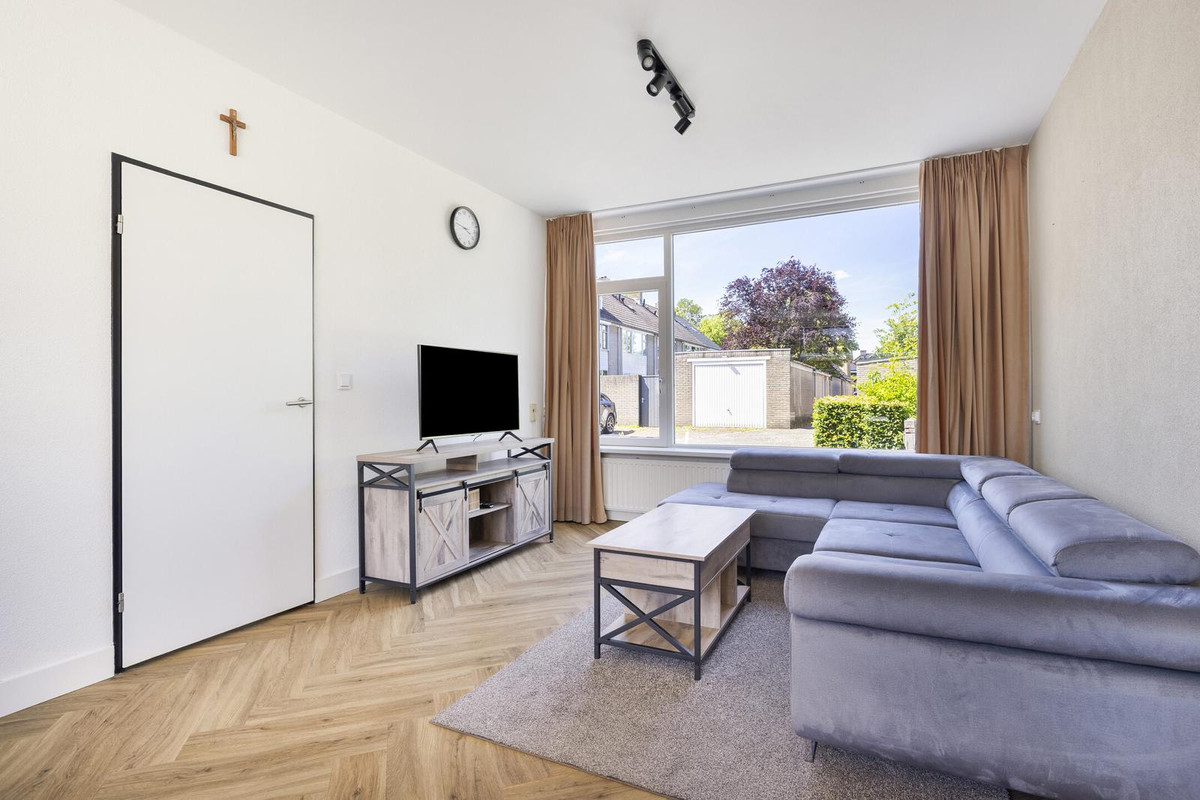 Hoekwoning te koop: Heidehof 98, Made