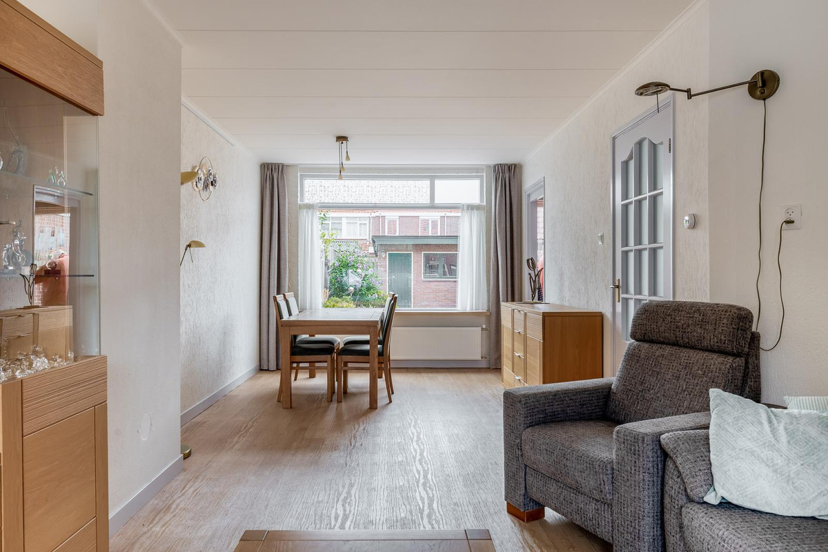 Tussenwoning te koop: Sperwerstraat 5, Den Helder