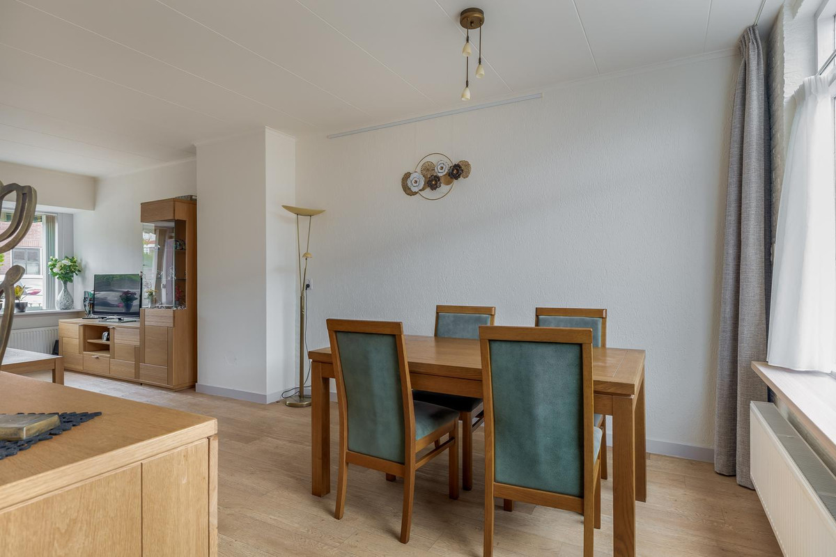 Tussenwoning te koop: Sperwerstraat 5, Den Helder