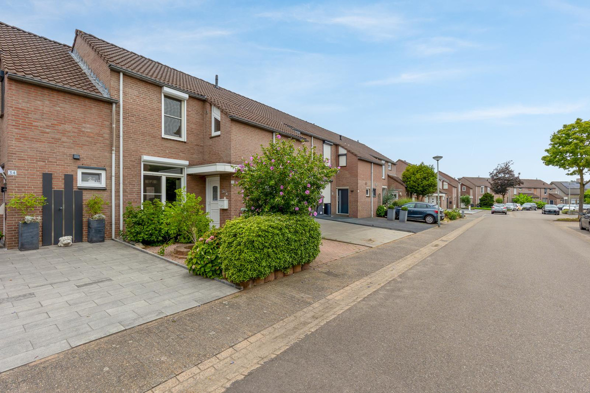 Tussenwoning te koop: Bramertweg 32, Urmond