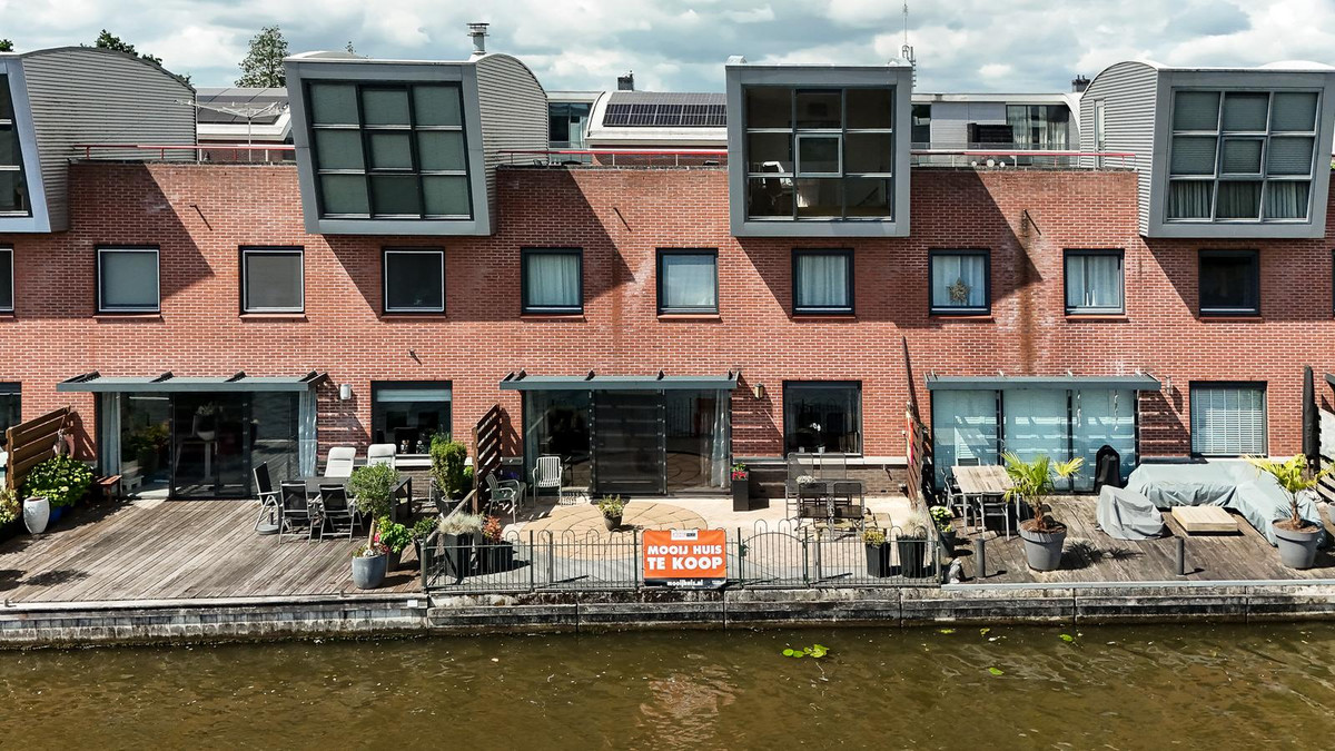 Tussenwoning te koop: Varossieaupalet 7, Alphen Aan Den Rijn