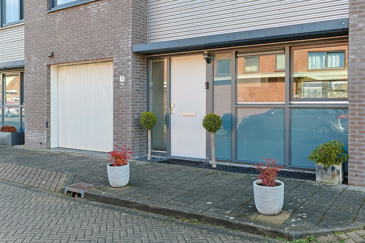 Tussenwoning te koop: Varossieaupalet 7, Alphen Aan Den Rijn