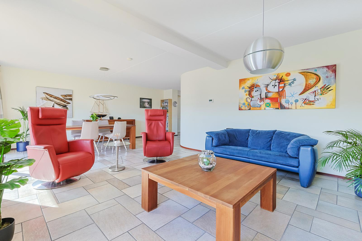 Tussenwoning te koop: Varossieaupalet 7, Alphen Aan Den Rijn