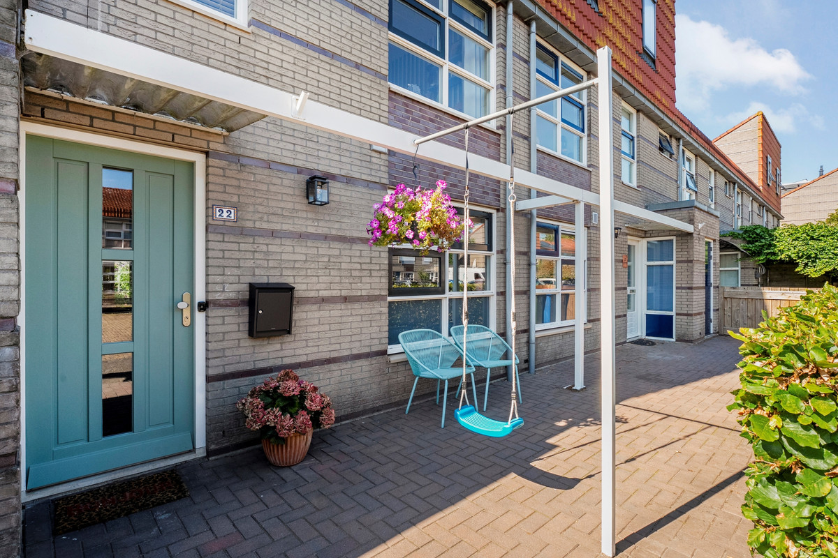 Tussenwoning te koop: Zomertalinghof 22, Zwolle