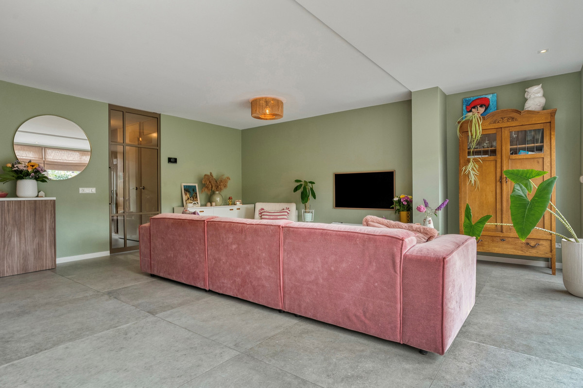 Tussenwoning te koop: Zomertalinghof 22, Zwolle