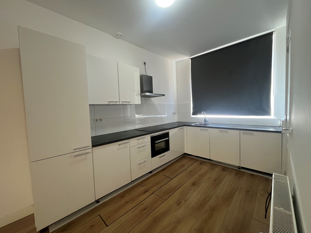 Tussenwoning te huur: Meekrapstraat 6, Rotterdam
