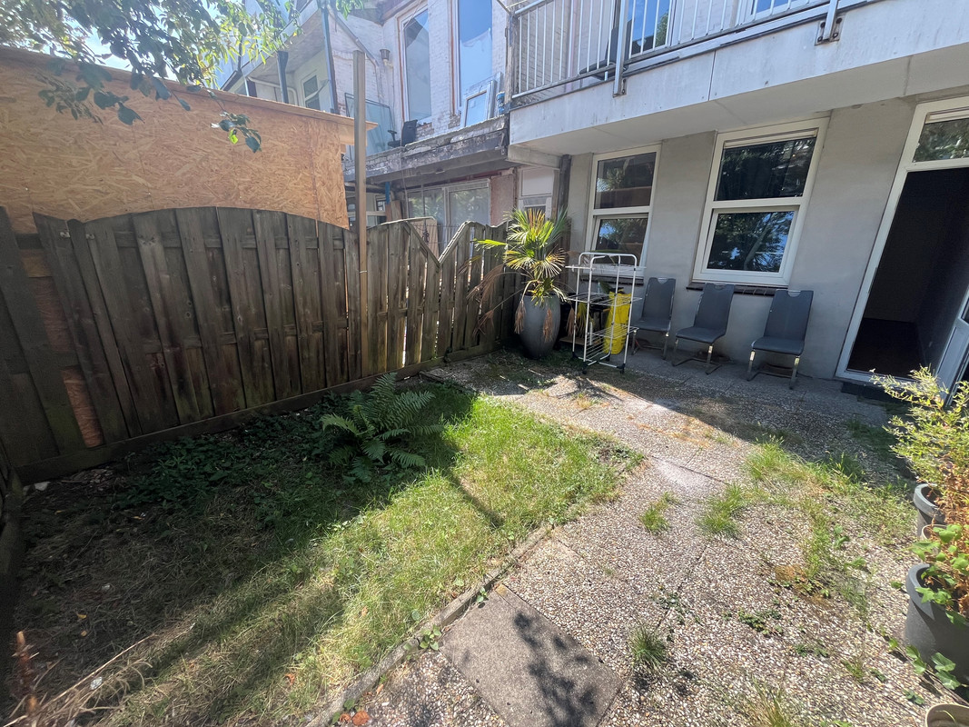 Tussenwoning te huur: Meekrapstraat 6, Rotterdam