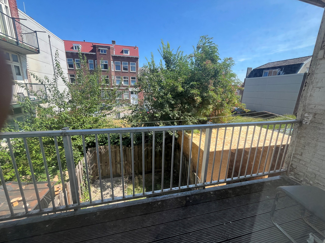Tussenwoning te huur: Meekrapstraat 6, Rotterdam