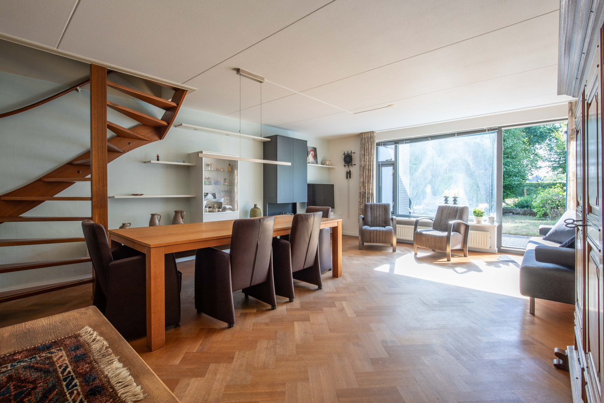 Tussenwoning te koop: Zeester 43, Katwijk (Zh)