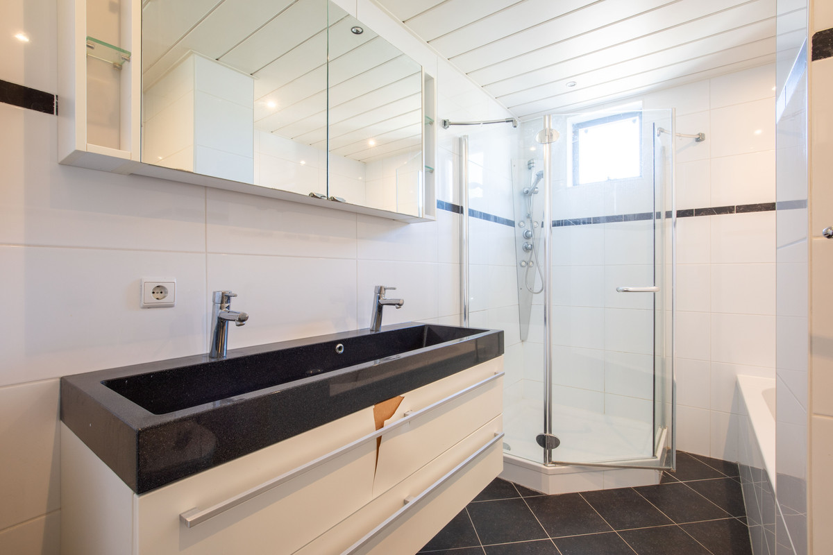 Tussenwoning te koop: Zeester 43, Katwijk (Zh)