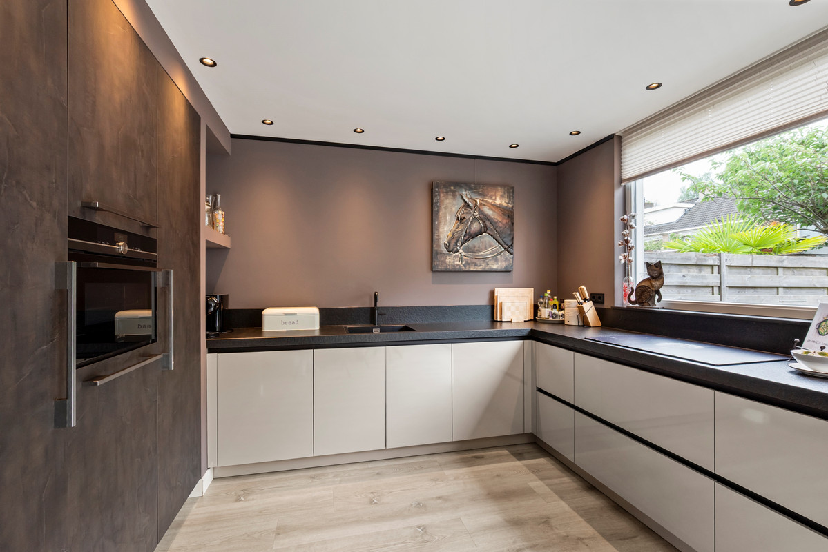 Tussenwoning te koop: Graan voor Visch 15313, Hoofddorp