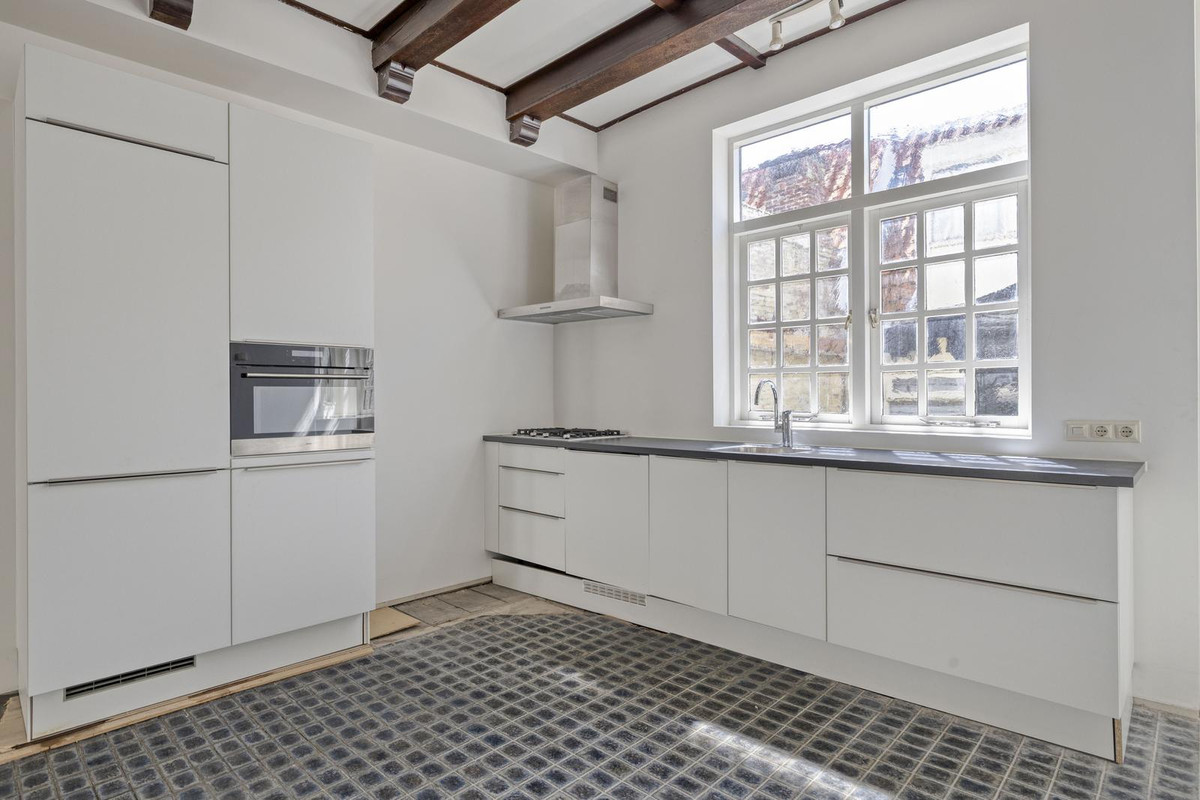 Appartement te koop: Hogewoerd 131A, Leiden
