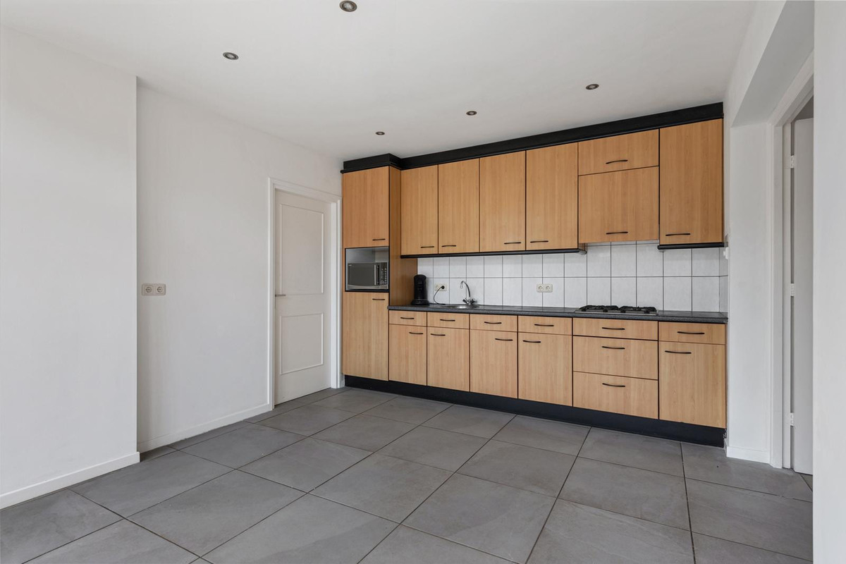 Twee-onder-één-kap te koop: Anemonenstraat 19, Veghel