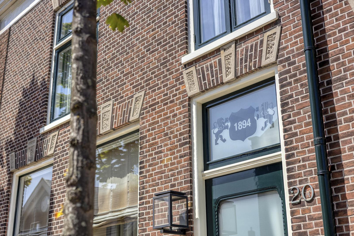 Tussenwoning te koop: Herenweg 20, Warmond