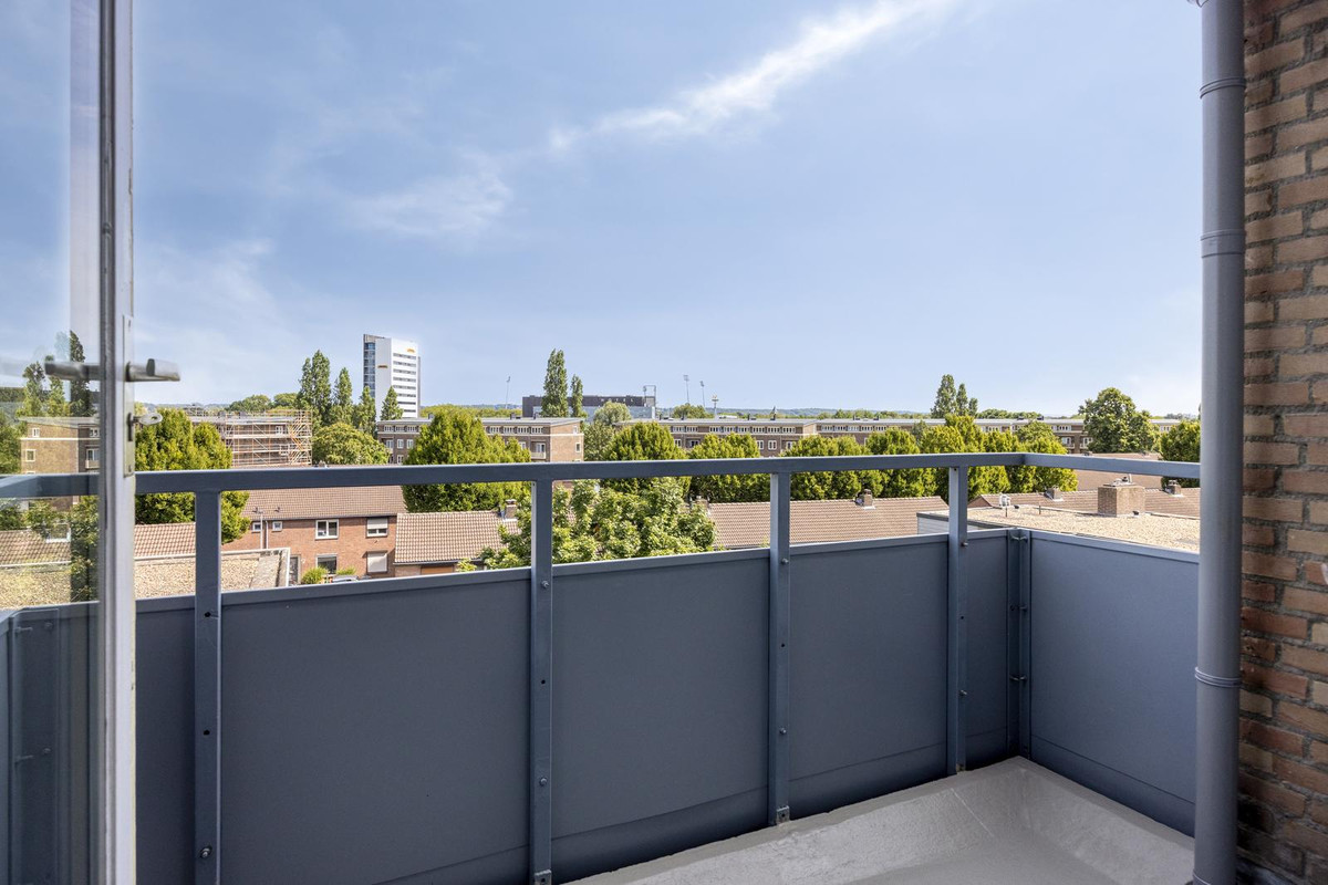 Appartement te koop: Kasteel Beusdaelplein 3E, Maastricht