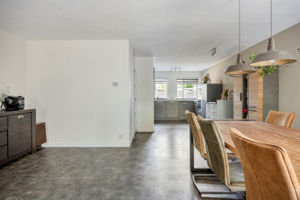 Tussenwoning te koop: Mevr.Mr. L. Ribbius Peletierstraat 18, Gorinchem