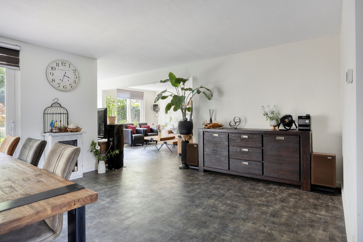 Tussenwoning te koop: Mevr.Mr. L. Ribbius Peletierstraat 18, Gorinchem