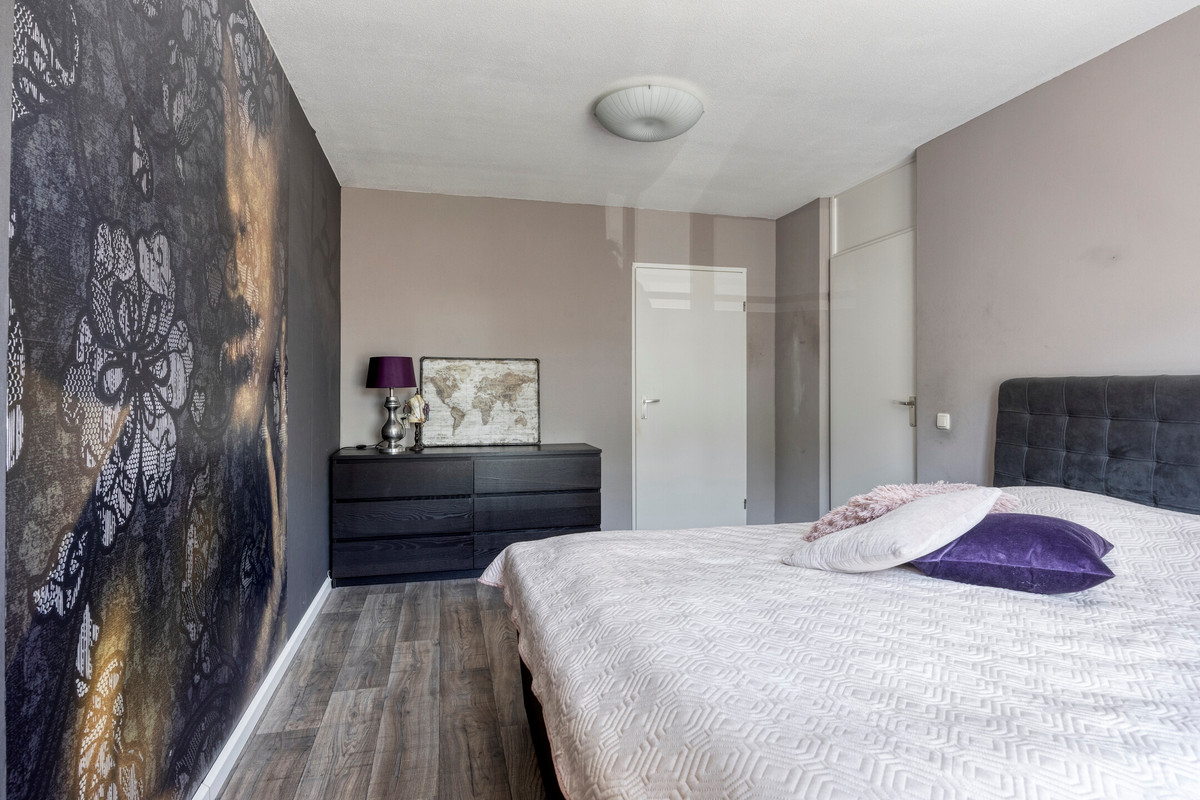 Tussenwoning te koop: Mevr.Mr. L. Ribbius Peletierstraat 18, Gorinchem