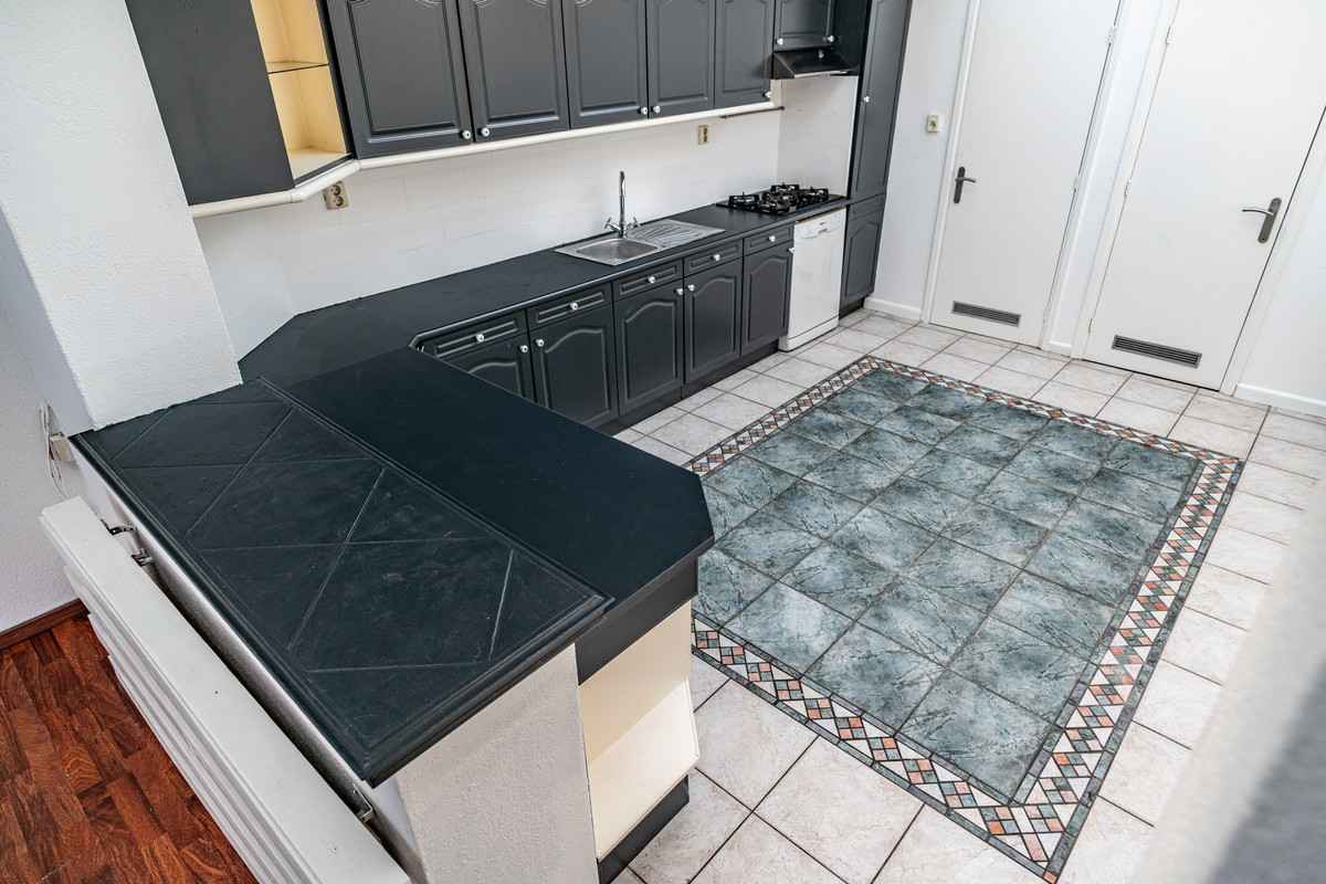 Tussenwoning te koop: Waardstraat 26, Leiden