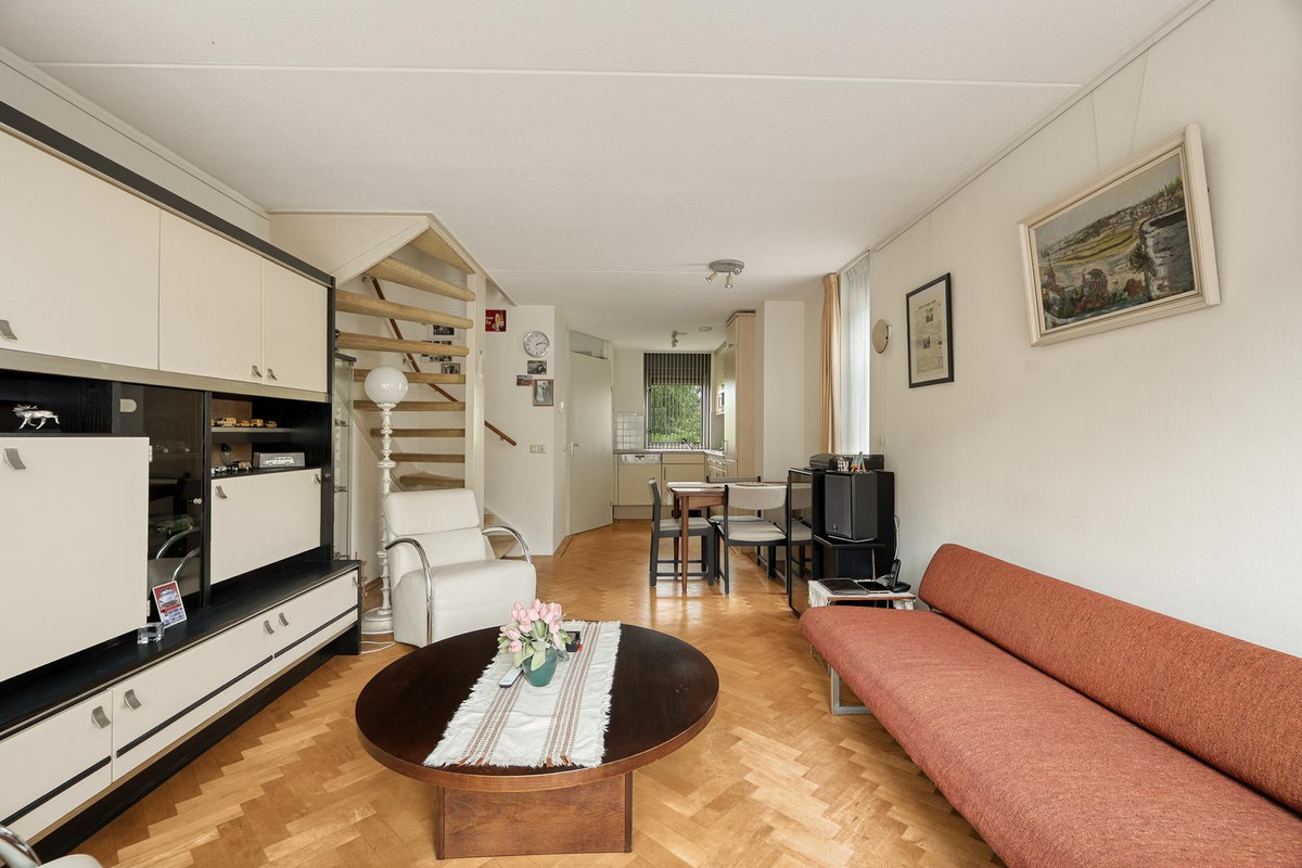 Hoekwoning te koop: Klarinetweg 67, Barendrecht