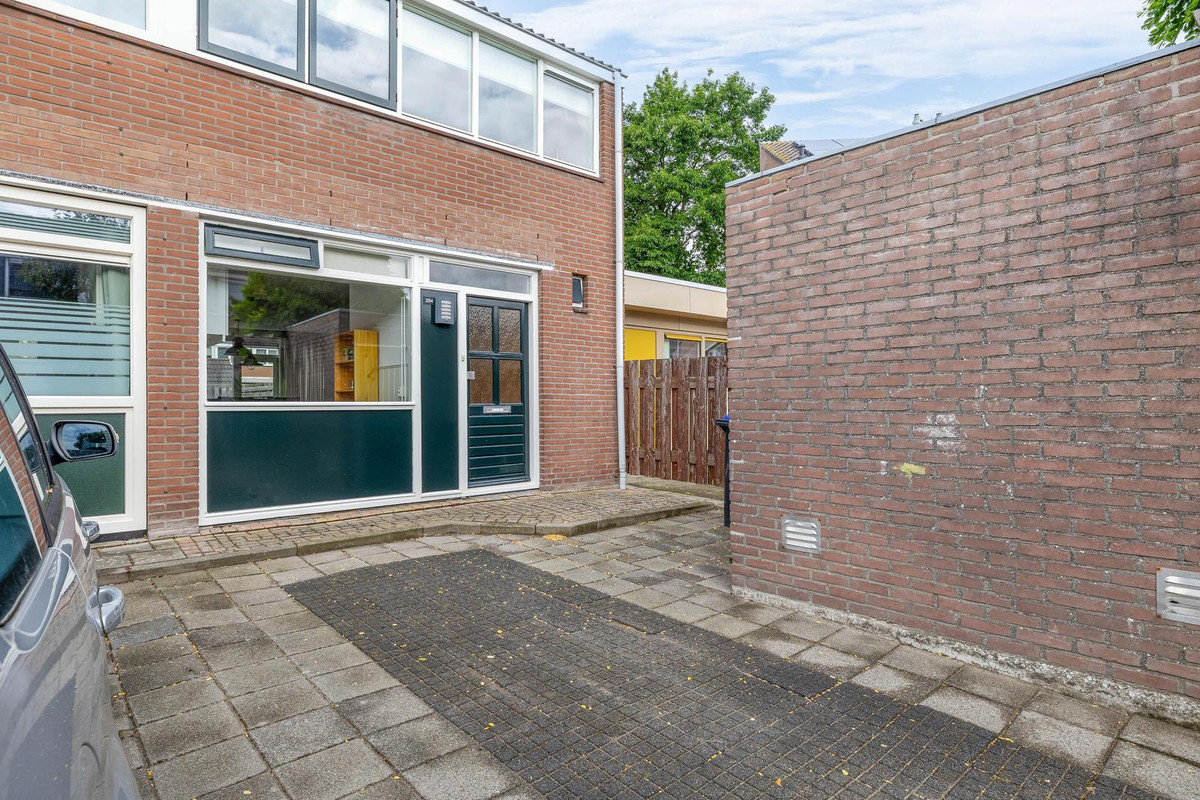 Tussenwoning te koop: Middelzand 3354, Julianadorp