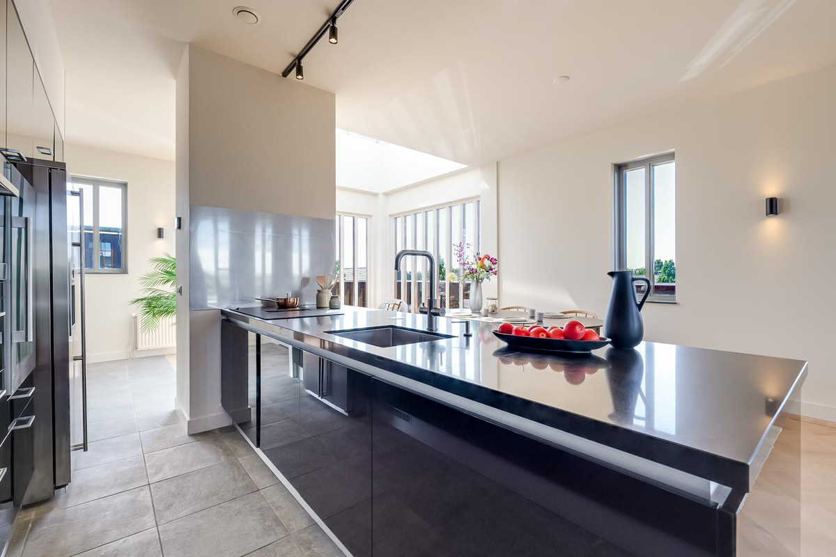 Appartement te koop: Stationsplein 35, Heiloo