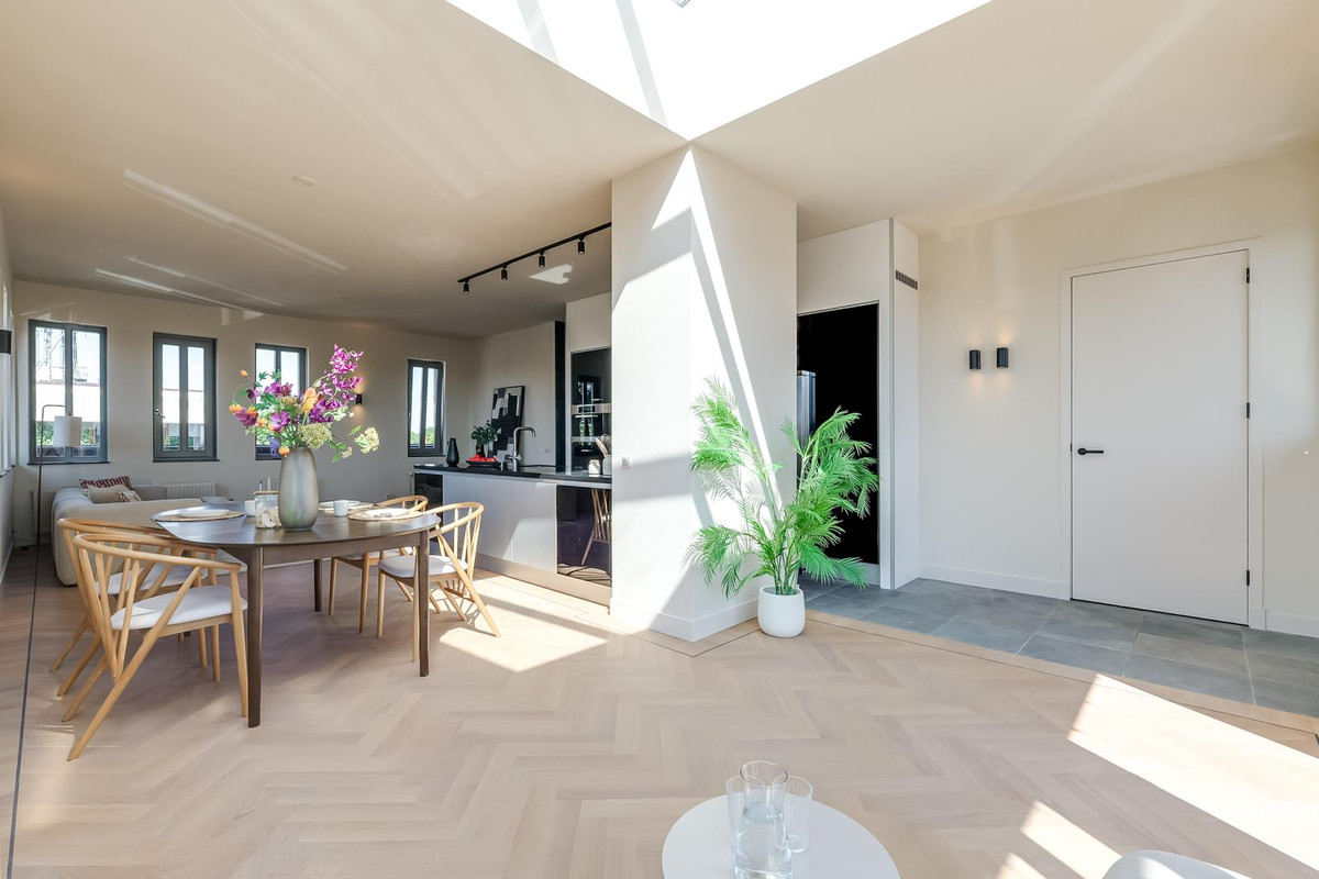 Appartement te koop: Stationsplein 35, Heiloo