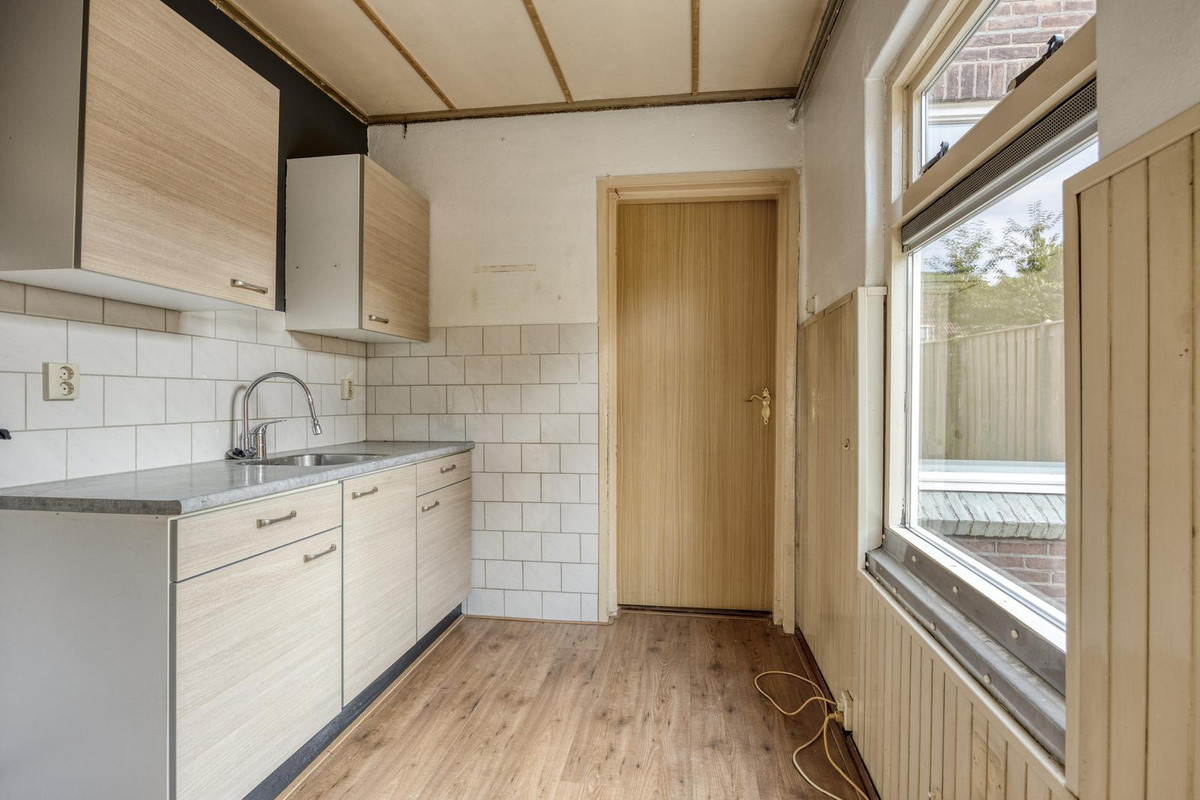 Tussenwoning te koop: Waalstraat 20, Krimpen Aan Den Ijssel
