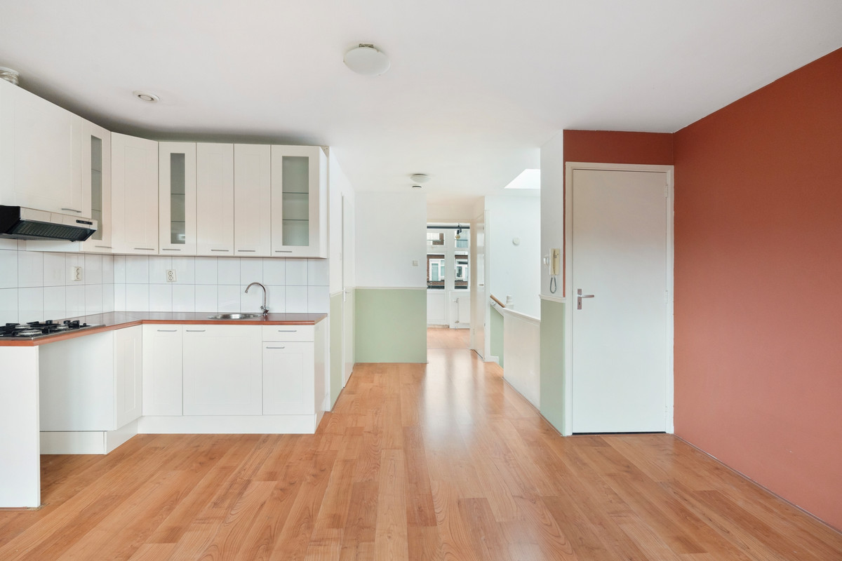 Appartement te koop: Bas Jungeriusstraat 82D, Rotterdam