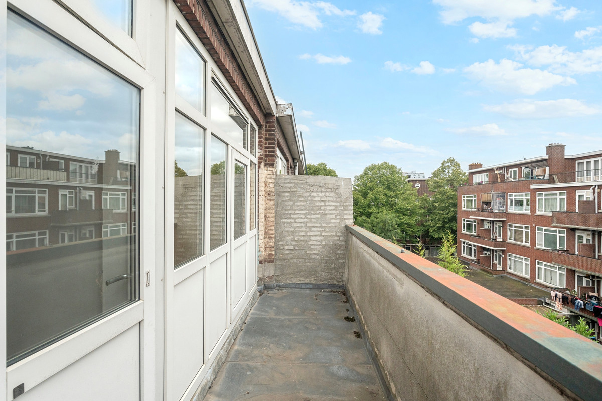 Appartement te koop: Bas Jungeriusstraat 82D, Rotterdam