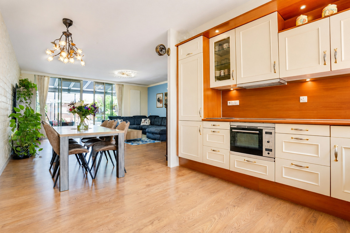 Tussenwoning te koop: Hagesteinstraat 4, Zoetermeer