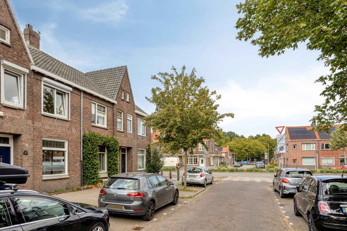 Tussenwoning te koop: Van Goorstraat 1A, Tilburg