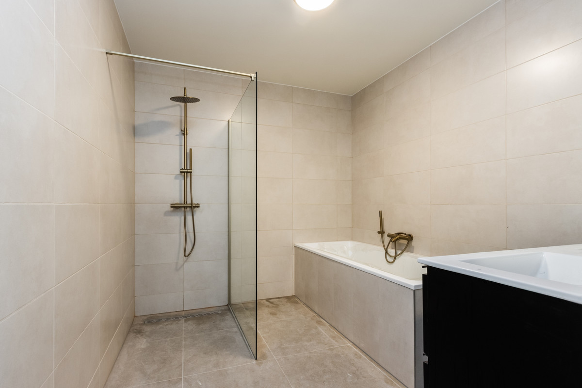 Appartement te huur: Wilhelminastraat 26E, Waalwijk