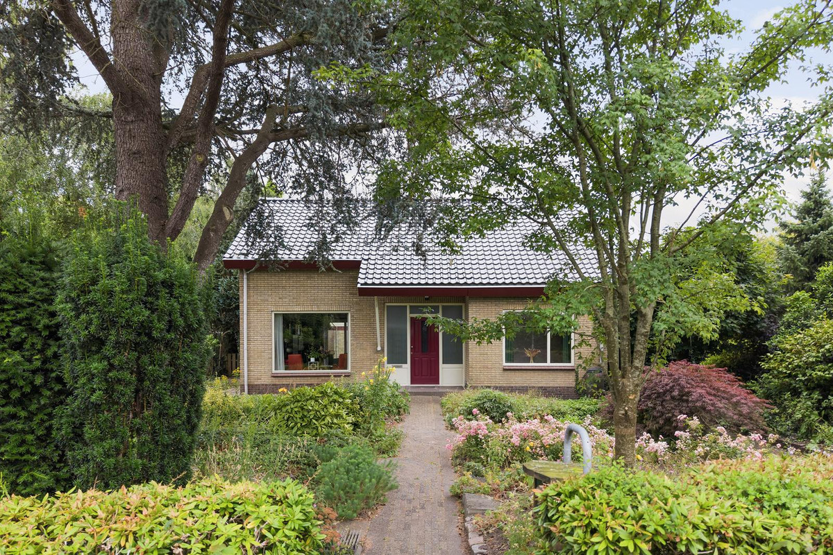 Vrijstaande woning te koop: H.W. van Glinstrastraat 27, Burgum