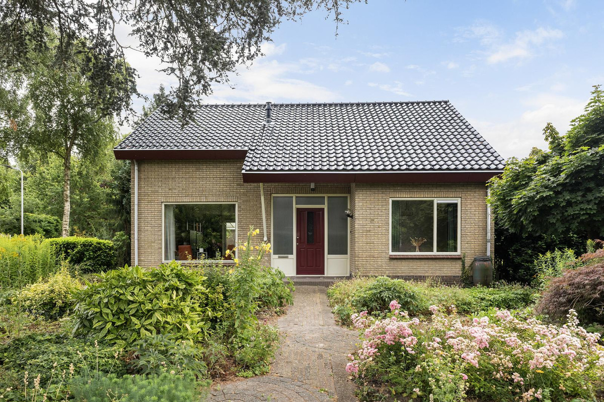 Vrijstaande woning te koop: H.W. van Glinstrastraat 27, Burgum