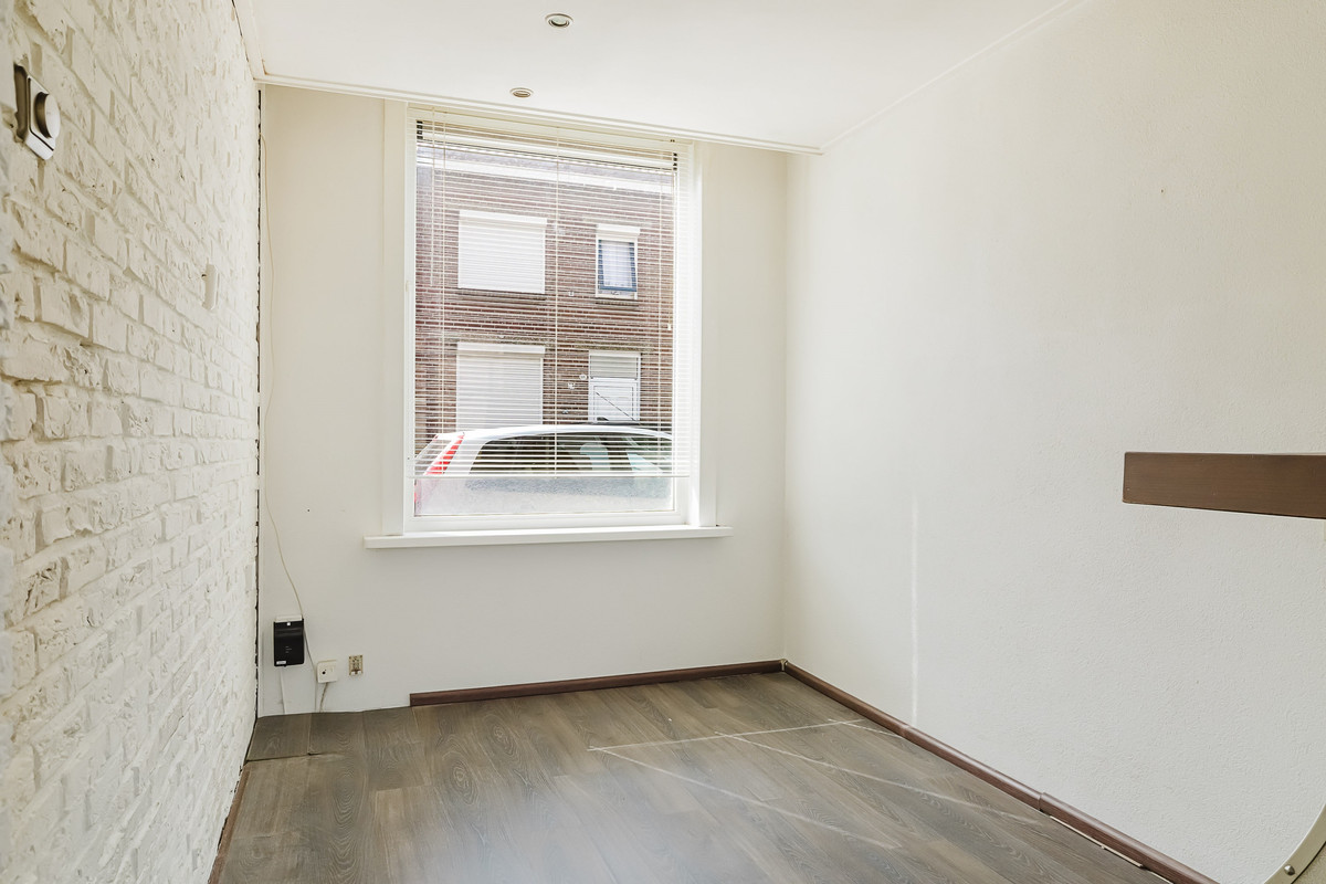 Tussenwoning te koop: Jozef Israëlsstraat 49, Tilburg