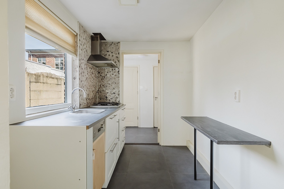 Tussenwoning te koop: Jozef Israëlsstraat 49, Tilburg
