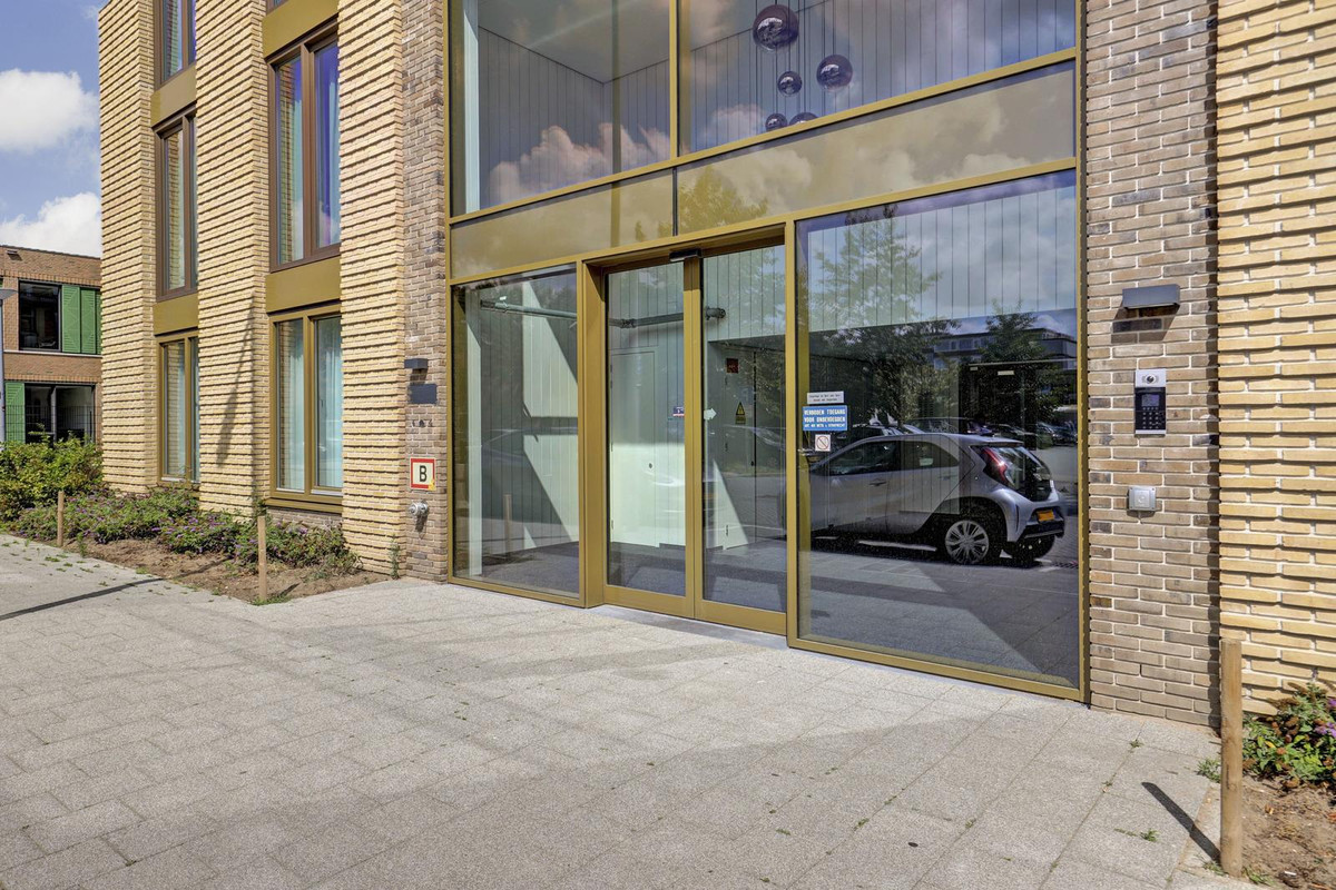 Appartement te koop: Jaap van der Hoekplaats 234, Rotterdam