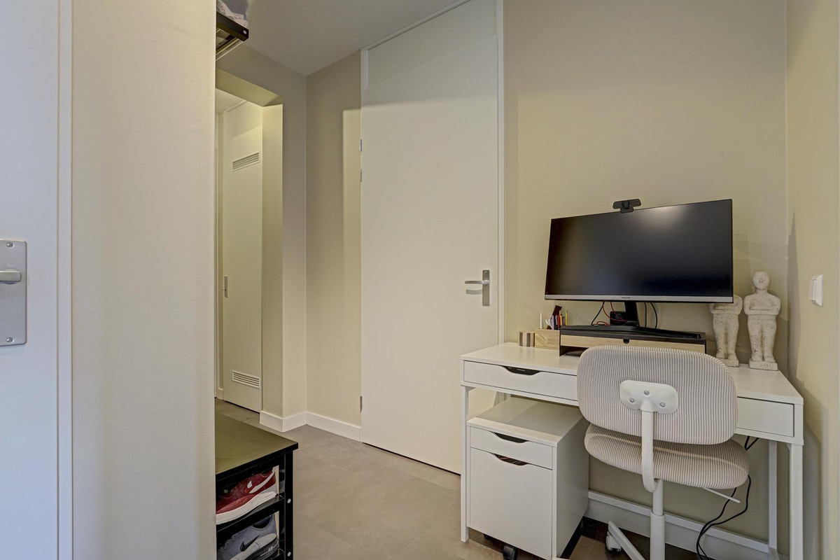 Appartement te koop: Jaap van der Hoekplaats 234, Rotterdam