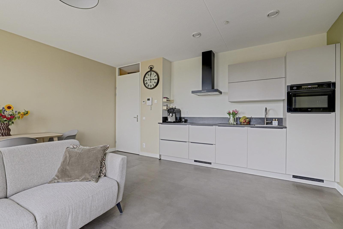 Appartement te koop: Jaap van der Hoekplaats 234, Rotterdam