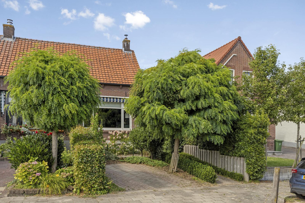 Twee-onder-één-kap te koop: Schoolstraat 23, Nieuwerkerk A/D Ijssel