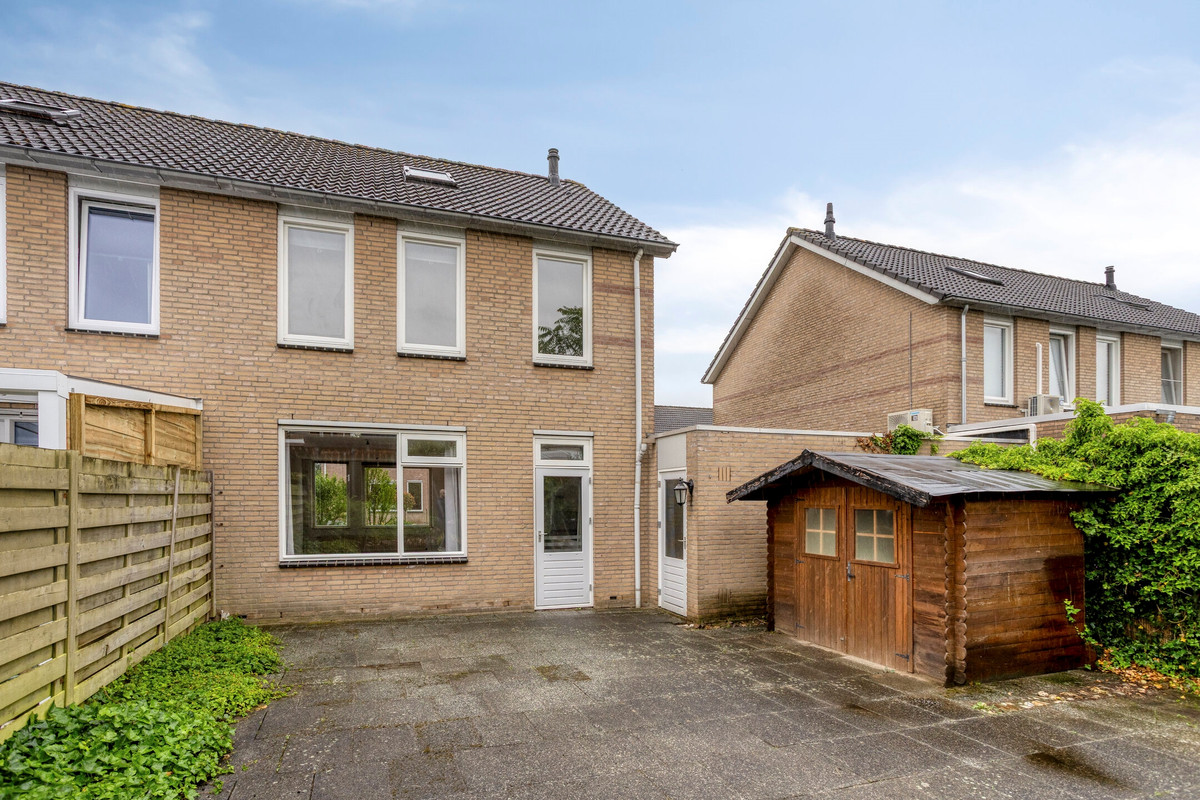 Tussenwoning te koop: Eglantier 44, Brunssum