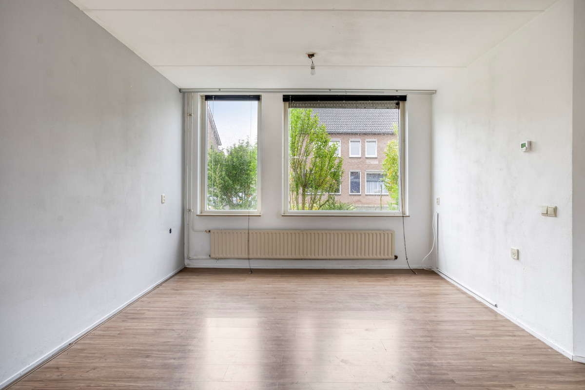 Tussenwoning te koop: Eglantier 44, Brunssum