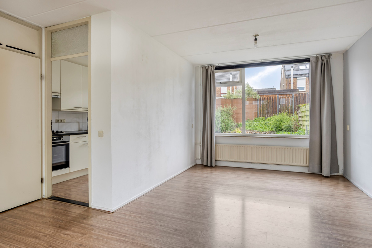 Tussenwoning te koop: Eglantier 44, Brunssum