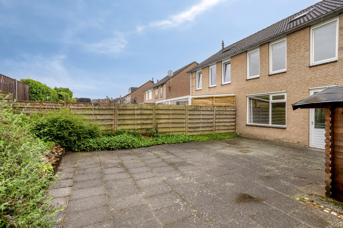 Tussenwoning te koop: Eglantier 44, Brunssum