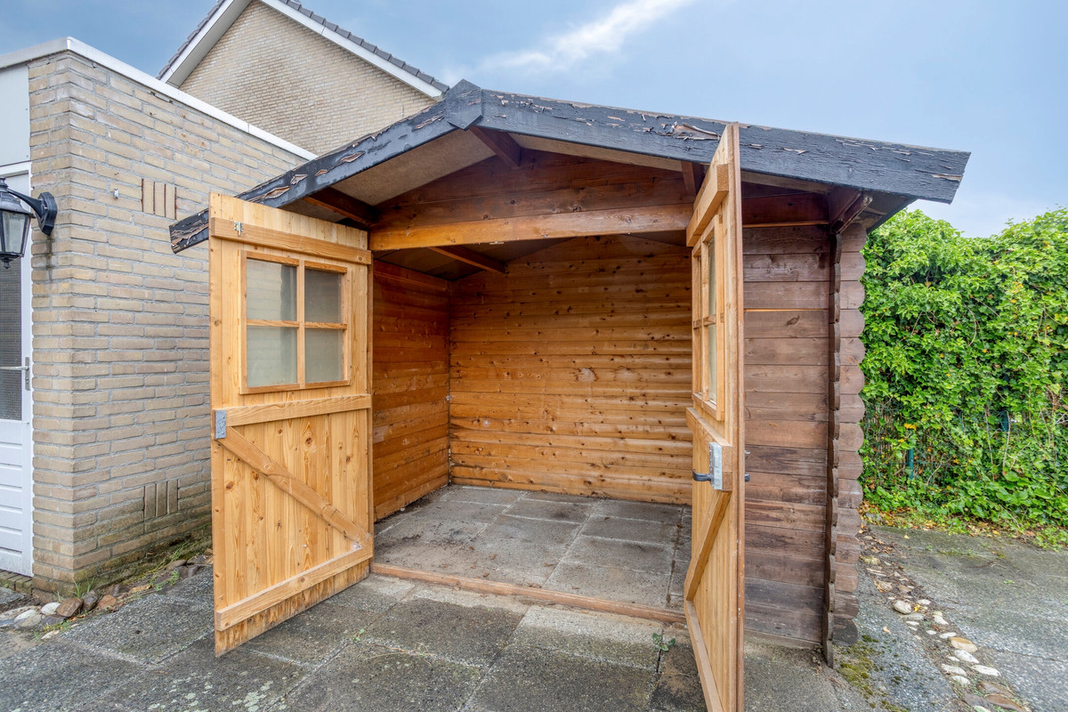 Tussenwoning te koop: Eglantier 44, Brunssum