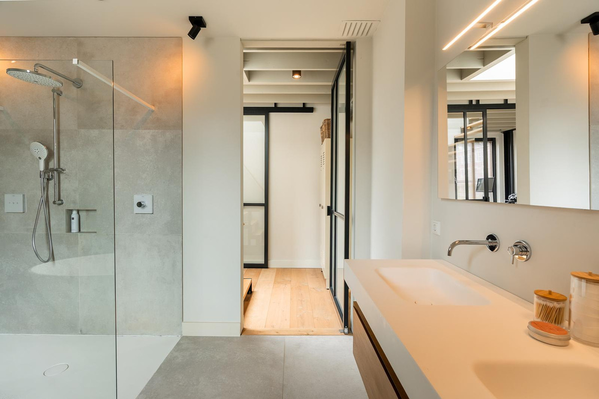 Vrijstaande woning te koop: Nassauhavenpad 8, Rotterdam