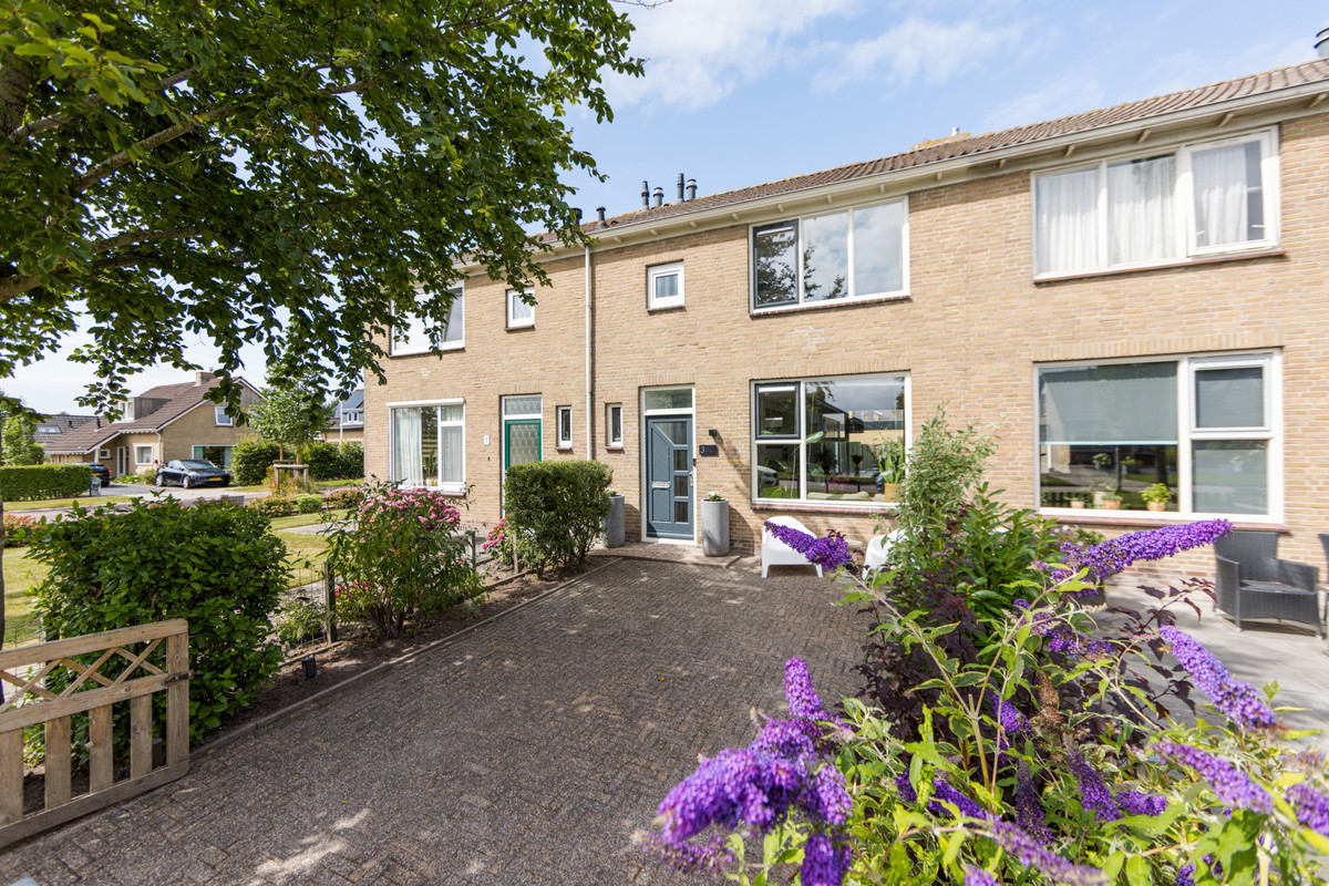 Tussenwoning te koop: Botterstraat 3, Makkum