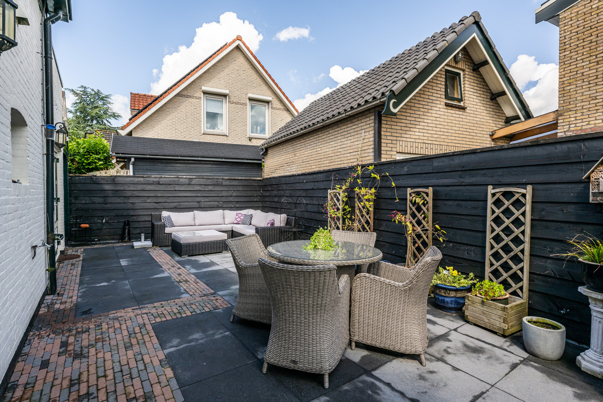 Vrijstaande woning te koop: Korteweegje 23, Dirksland